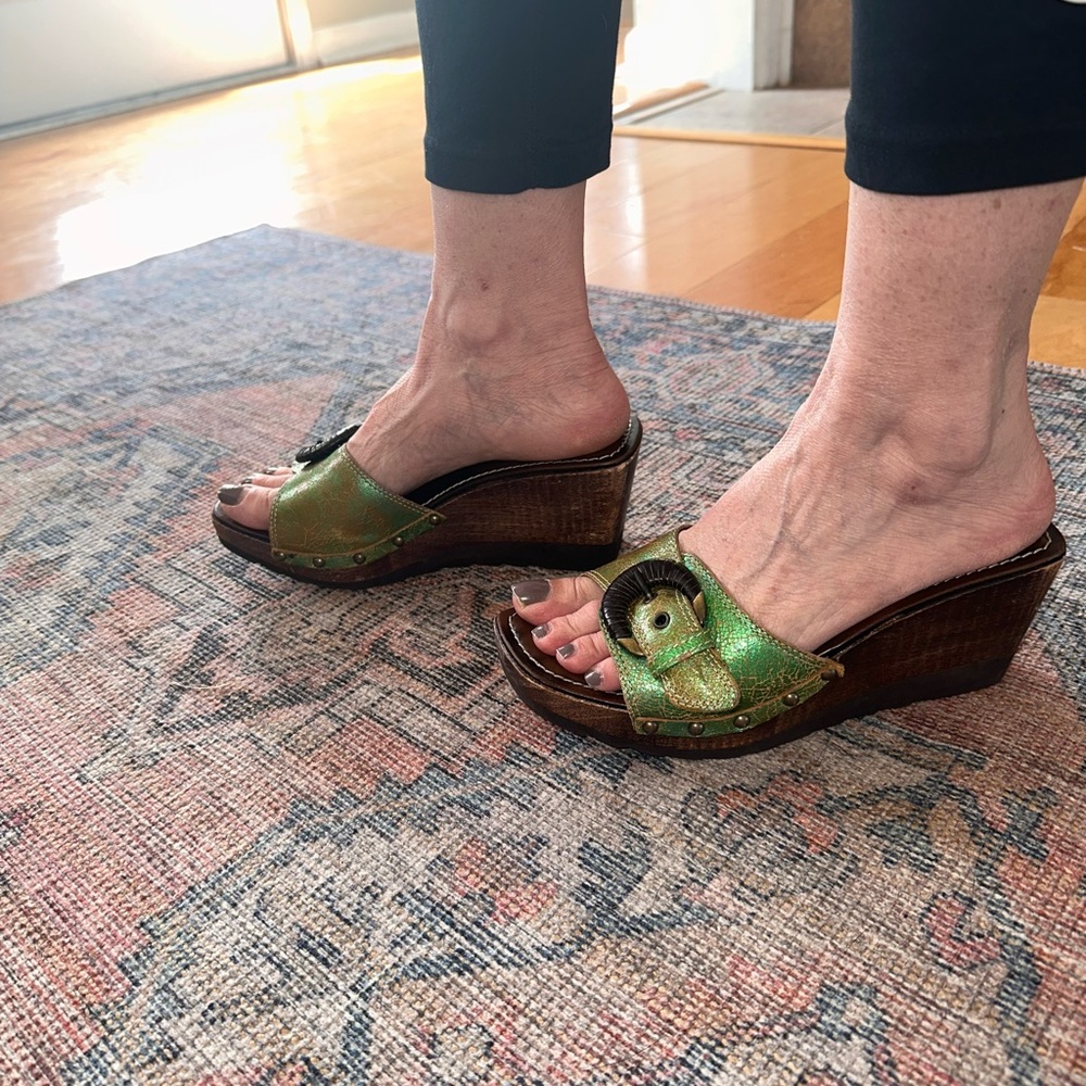 DONALD J PLINER Wedge Olive Green Slides Sandals 6 - Picture 2 of 8